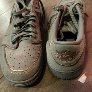 Green and gold Air Jordan